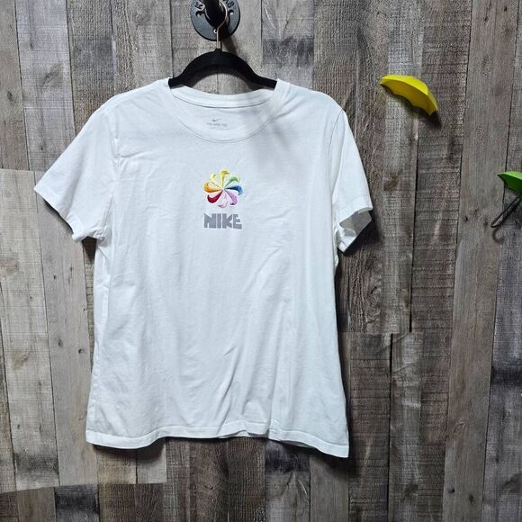 Nike Shirt Women's White Short Sleeve Rainbow Pinwheel Logo Tee Crew Neck - Picture 1 of 4